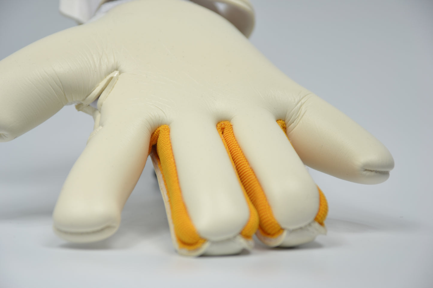 Wave - Goalkeeper Gloves