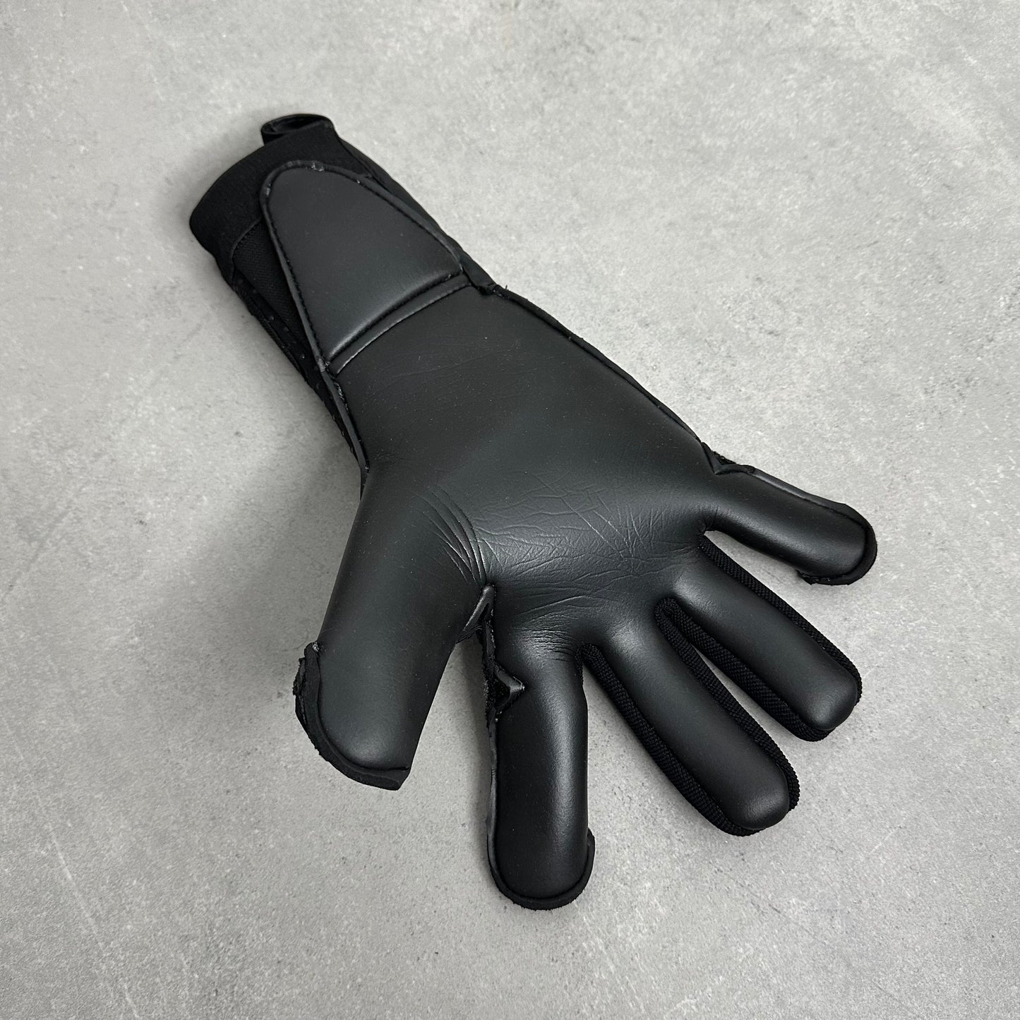 Night - Goalkeeper Gloves