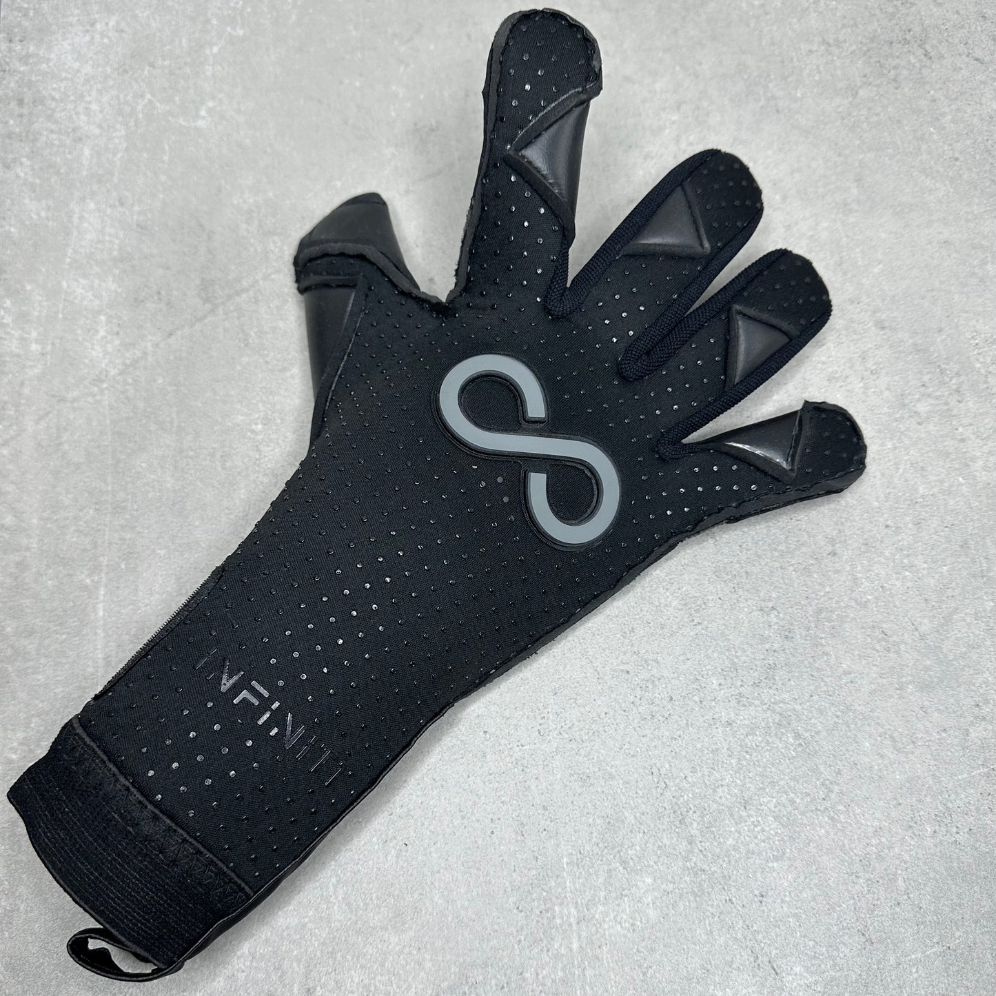 Night - Goalkeeper Gloves