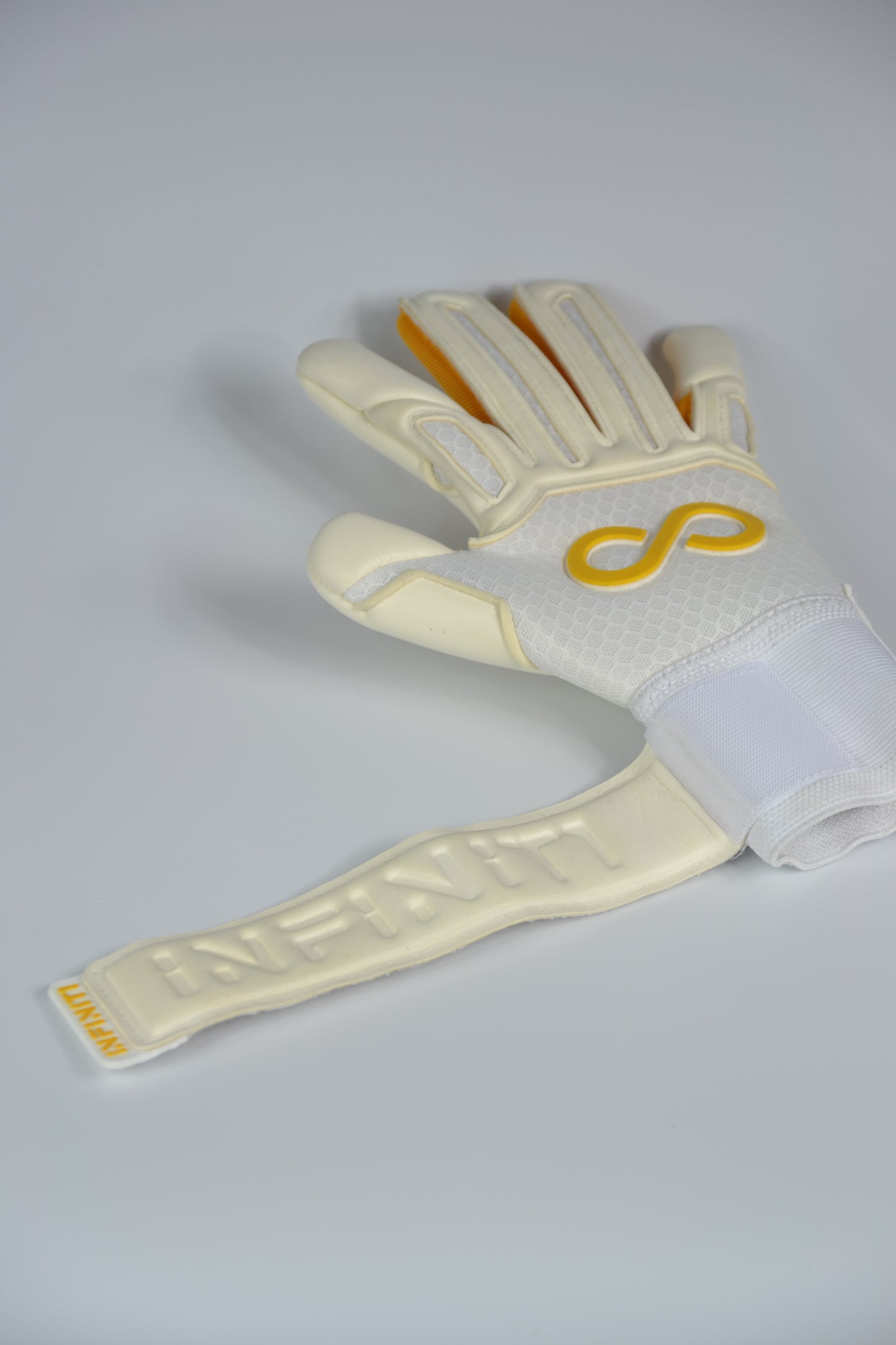 Wave - Goalkeeper Gloves